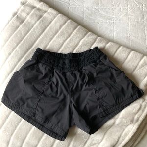 Lululemon Tracker Short with Pockets